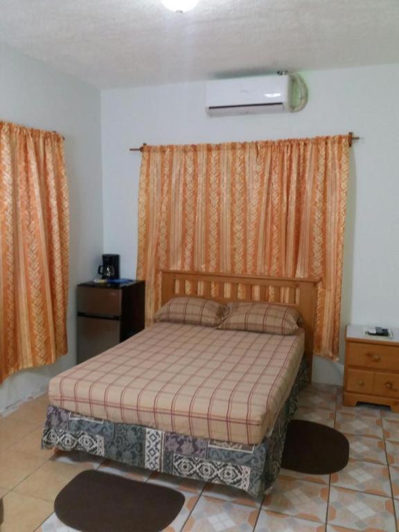 Beverley'S Guest House, Nevis Eksteriør bilde